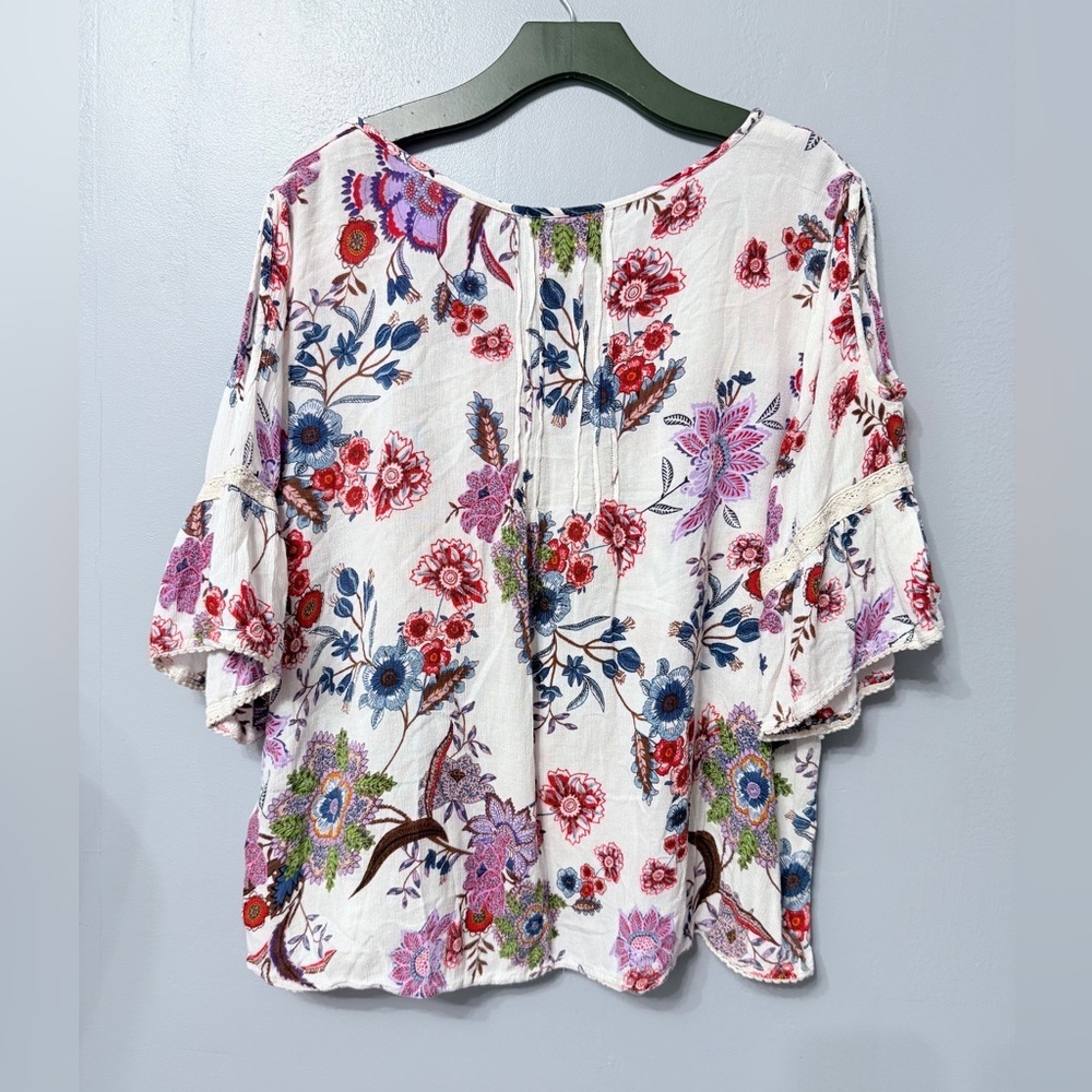 Bila Multicolor Floral Blouse - Picture 2 of 6